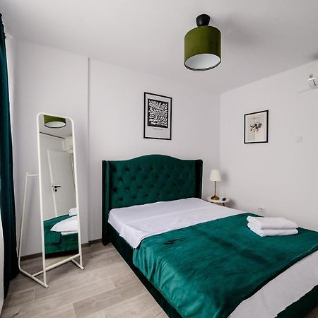 Appartamento Happy Heart Hideaway Bucarest Esterno foto